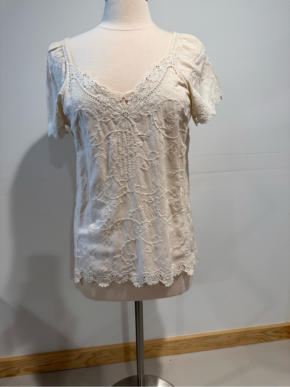 Democracy rayon top